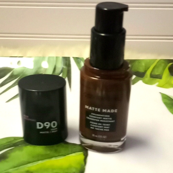 Covergirl Trublend Matte Made D90 Espresso Foundation - Picture 6 of 9